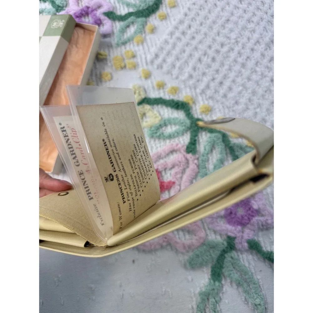 Prince Gardner Princess Genuine Cowhide Wallet For Men Cream Color Original‎ Box